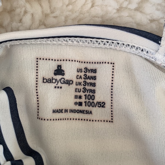 Girls swimsuit - Picture 3 of 3